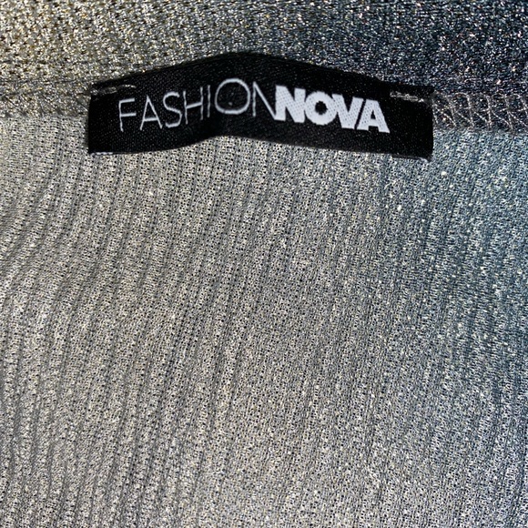 Charcoal Chain Crop Top - Picture 5 of 5